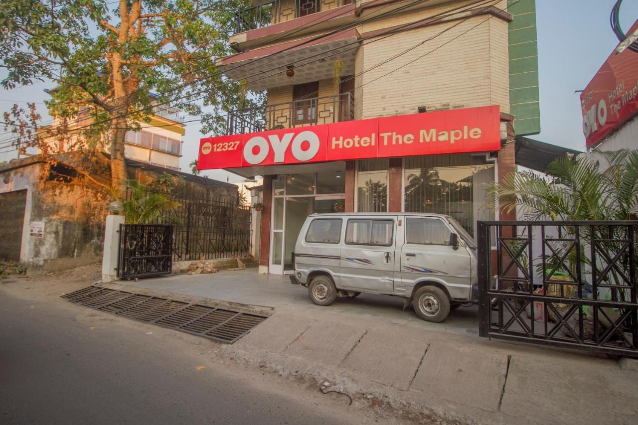 Oyo The Mapple Hotel Силигури Екстериор снимка